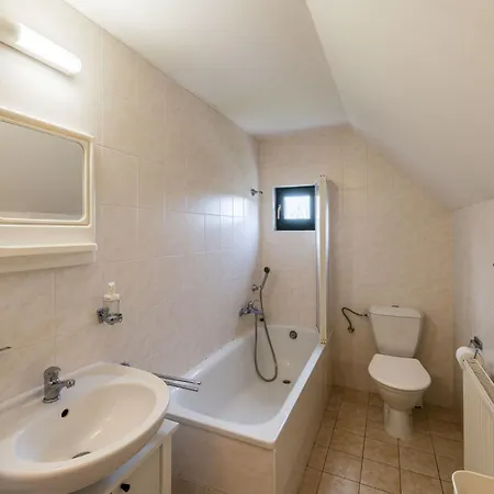 Holiday home Hill 40 By Interhome