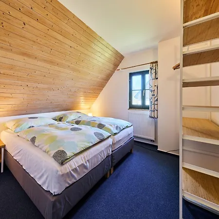Hill 40 By Interhome Cerny Dul